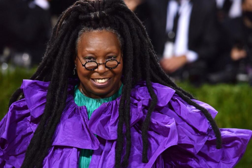 Les admirers pensent que Whoopi Goldberg a doublé ses commentaires sur l’Holocauste sur « The Late Display With Stephen Colbert » Les admirers pensent que Whoopi Goldberg a doublé ses commentaires sur l’Holocauste sur « The Late Display With Stephen Colbert »