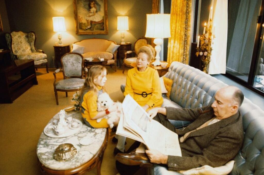Qui étaient Martha Mitchell, John Mitchell, Mo Dean et John Dean ? Qui étaient Martha Mitchell, John Mitchell, Mo Dean et John Dean ?