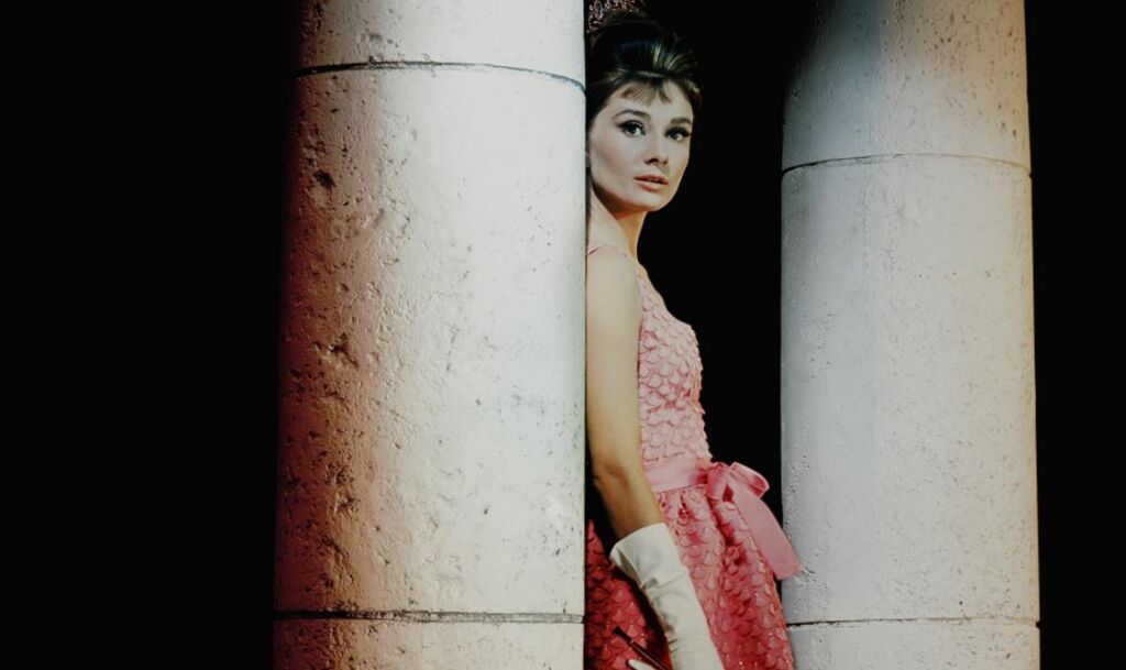 Audrey Hepburn n’a pas « compris pourquoi les gens la voyaient belle » Audrey Hepburn n’a pas « compris pourquoi les gens la voyaient belle »