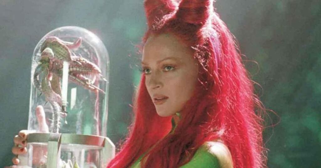 Uma Thurman de Batman & Robin réfléchit au rôle de Poison Ivy 25 ans plus tard Uma Thurman de Batman & Robin réfléchit au rôle de Poison Ivy 25 ans plus tard