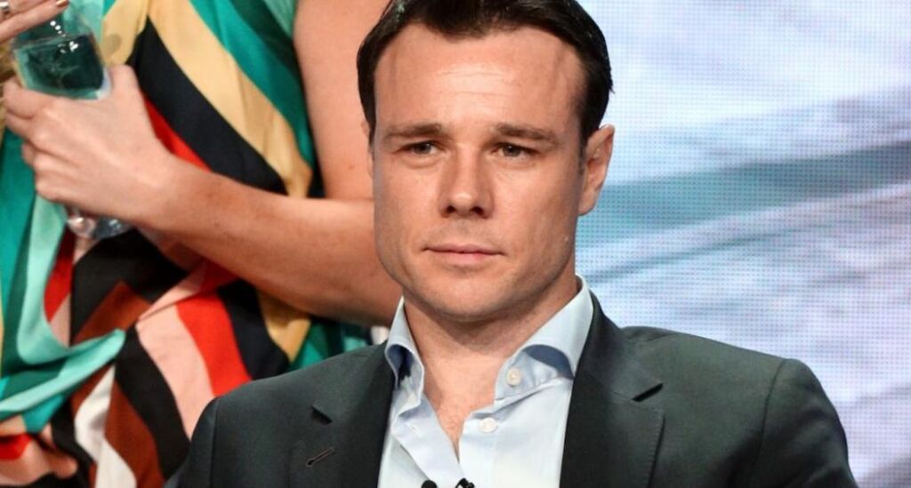 Pourquoi l’acteur qui a joué Edmund Bridgerton semble familier Pourquoi l’acteur qui a joué Edmund Bridgerton semble familier