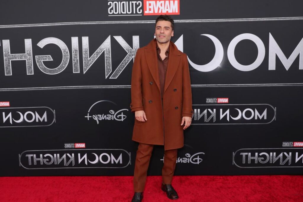 La taille d’Oscar Isaac est-elle la même que celle de Moon Knight ? La taille d’Oscar Isaac est-elle la même que celle de Moon Knight ?