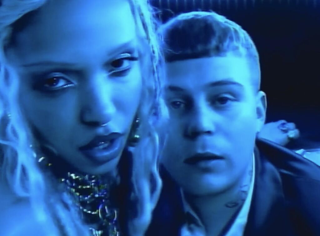FKA Twigs et Yung Lean en couple dans le clip « Bliss » FKA Twigs et Yung Lean en couple dans le clip « Bliss »
