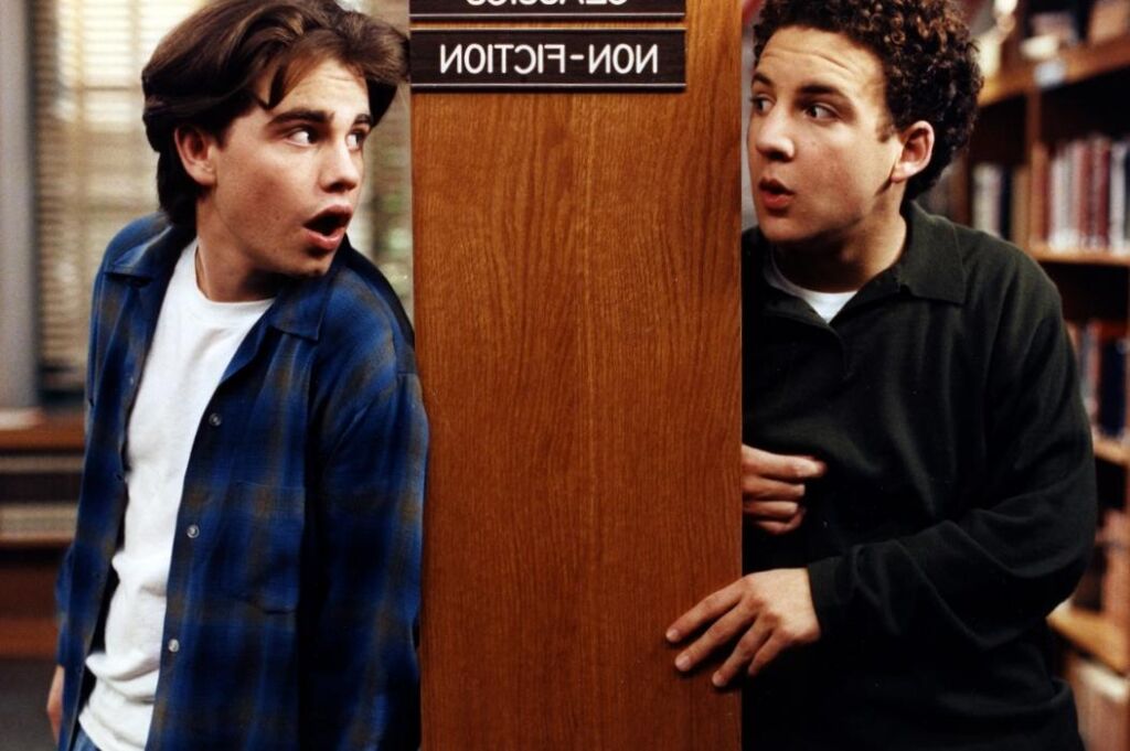 Rider Strong pense que ‘Boy Meets World’ a capturé les années 90 en tant que ‘Comfort TV’ Rider Strong pense que ‘Boy Meets World’ a capturé les années 90 en tant que ‘Comfort TV’