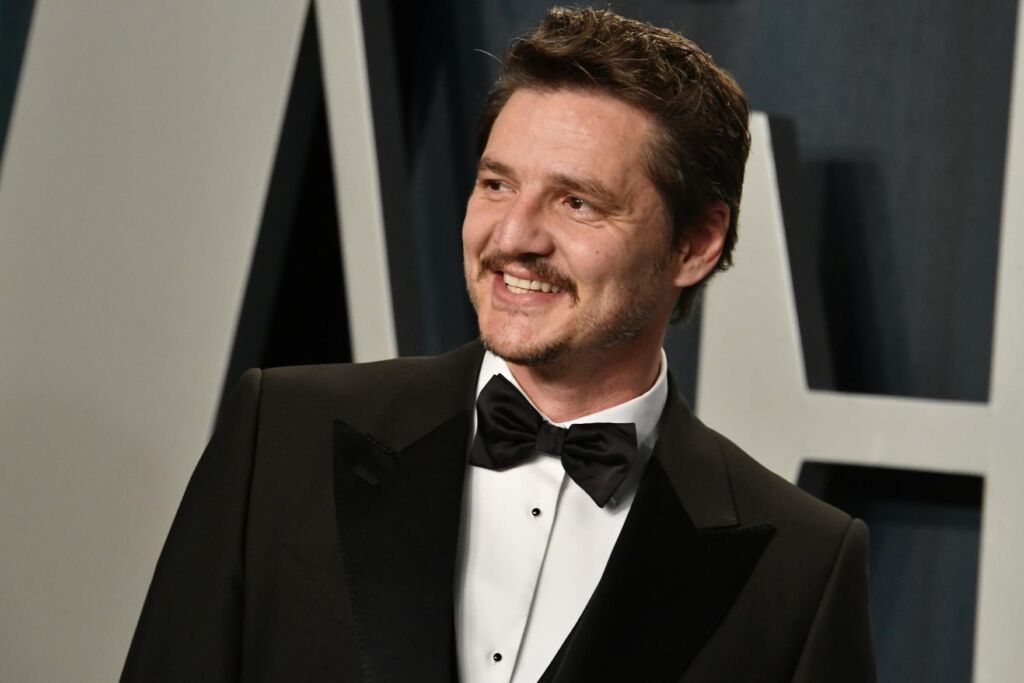 Pedro Pascal dit qu’Oscar Isaac est le « frère cadet dont je n’ai jamais voulu » Pedro Pascal dit qu’Oscar Isaac est le « frère cadet dont je n’ai jamais voulu »
