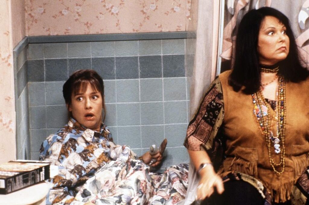 Pourquoi ‘Roseanne’ a écrit la grossesse de Laurie Metcalf dans l’histoire de Jackie