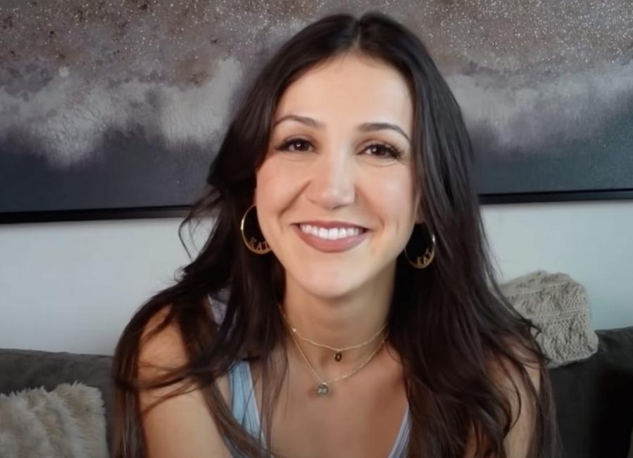 Quel âge a TikTok Star Kat Stickler ? Quel âge a TikTok Star Kat Stickler ?