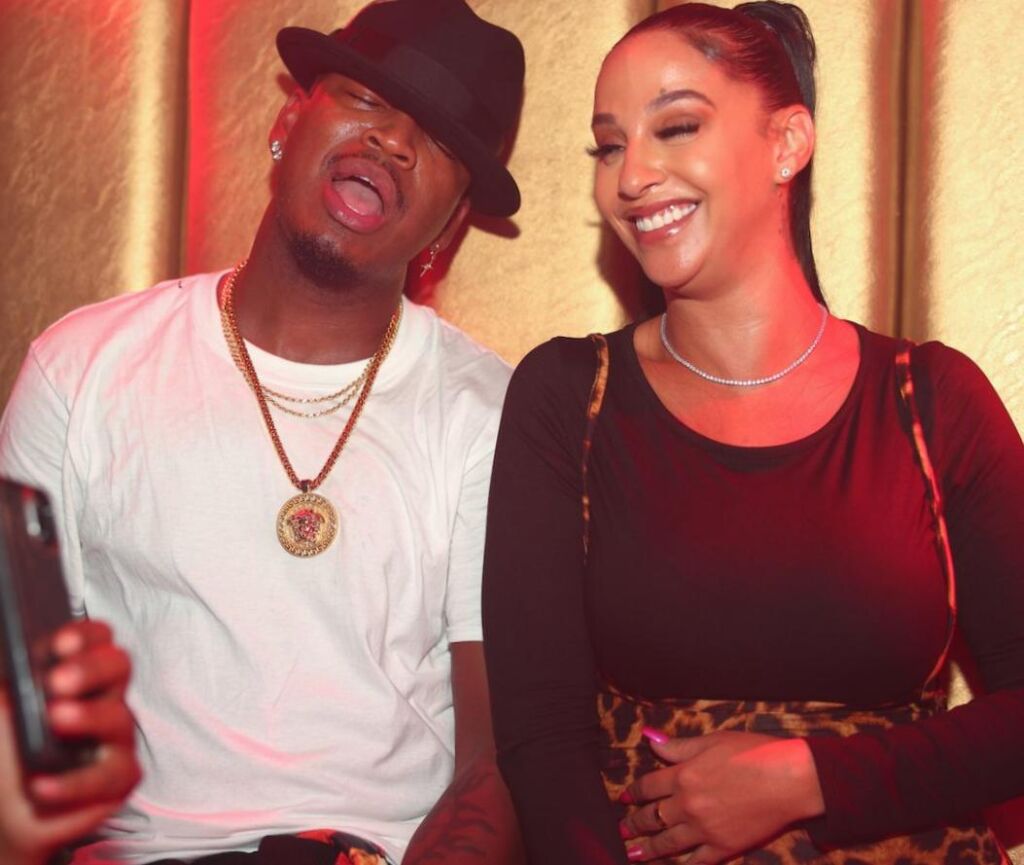 Ne-Yo et Crystal Renay renouvellent leurs vœux après avoir failli divorcer Ne-Yo et Crystal Renay renouvellent leurs vœux après avoir failli divorcer