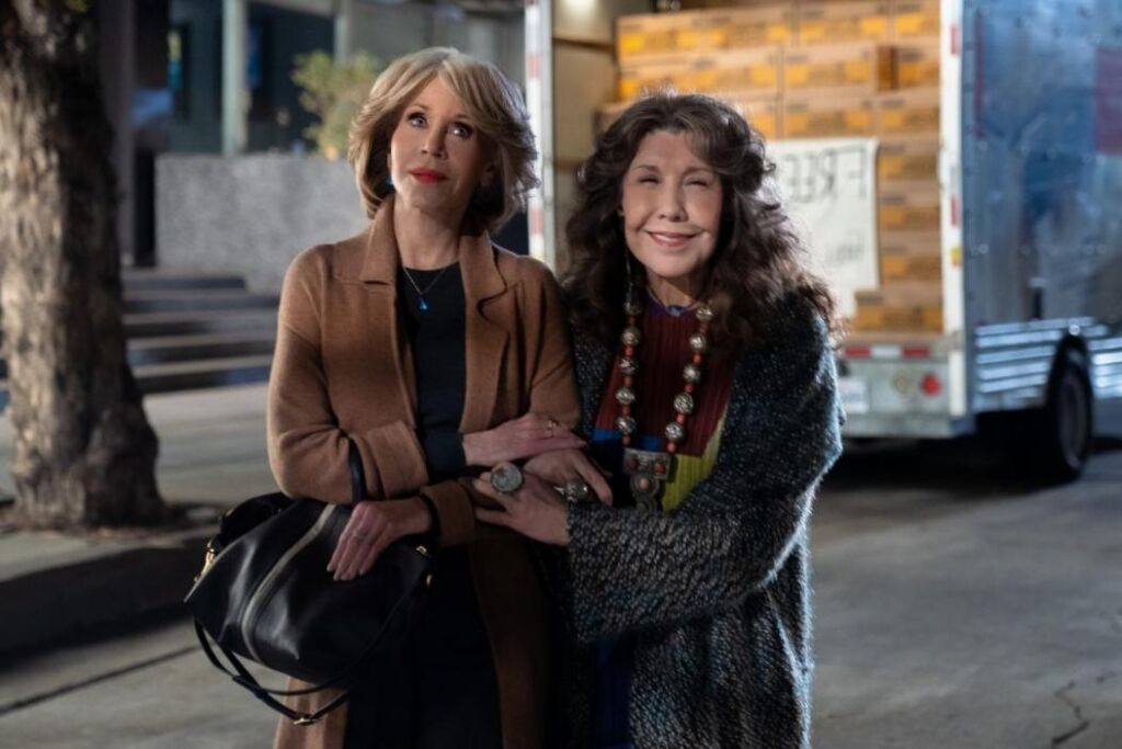 Le camée « Grace et Frankie » de Dolly Parton est tout ce que nous aurions pu espérer Le camée « Grace et Frankie » de Dolly Parton est tout ce que nous aurions pu espérer