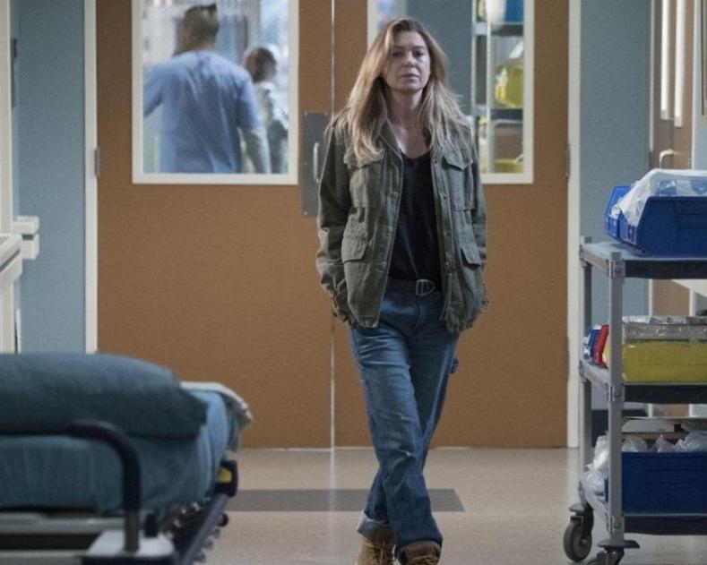 La vie de Meredith Grey reflète tellement la vraie vie d’Ellen Pompeo – Les followers pensent que « c’est cruel » La vie de Meredith Grey reflète tellement la vraie vie d’Ellen Pompeo – Les followers pensent que « c’est cruel »
