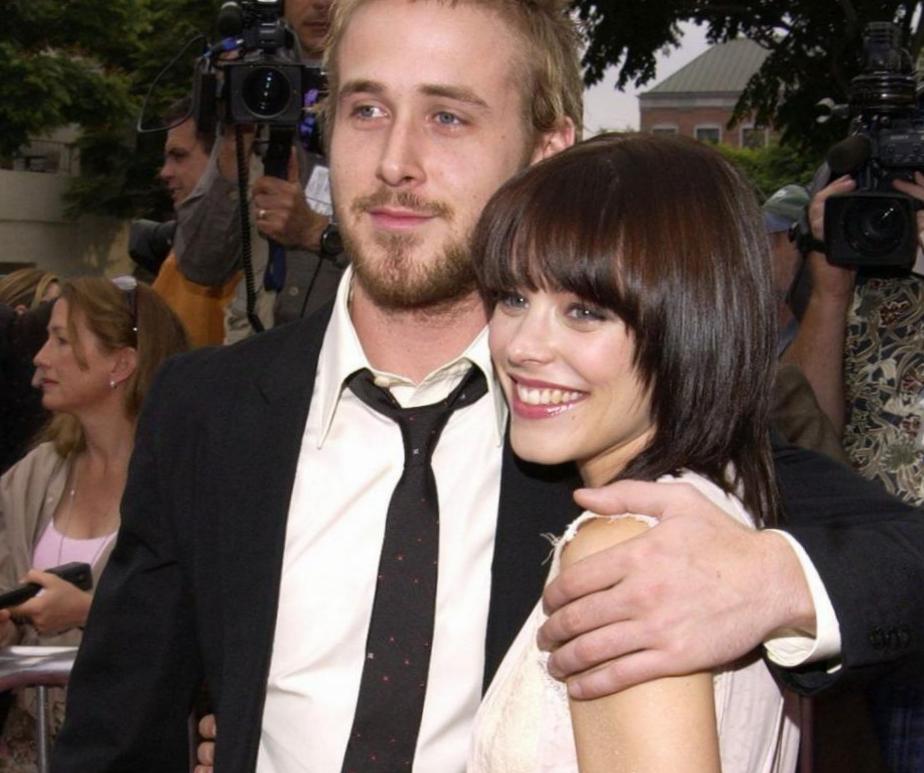 Ryan Gosling dit que sa relation avec Rachel McAdams était « in addition romantique » que « le cahier » Ryan Gosling dit que sa relation avec Rachel McAdams était « in addition romantique » que « le cahier »