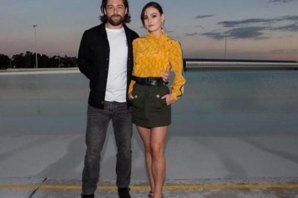 Pourquoi Stephen Bonnet a-t-il donné un bijou à Brianna ? Pourquoi Stephen Bonnet a-t-il donné un bijou à Brianna ?