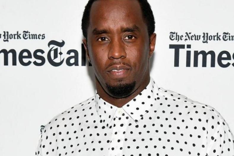 Pourquoi Diddy a changé son nom de Puff Daddy Pourquoi Diddy a changé son nom de Puff Daddy