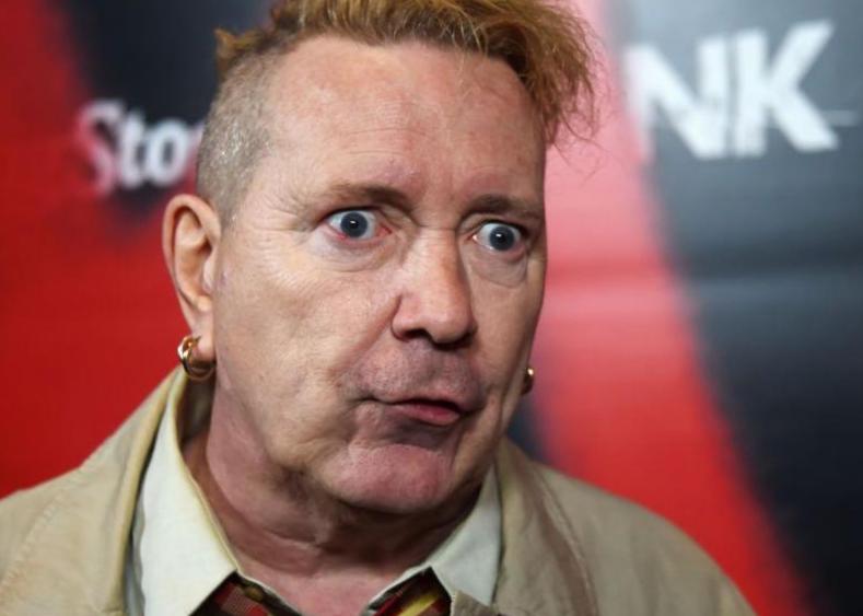 John Lydon critique la série télévisée Sex Pistols : « La merde la plus irrespectueuse » John Lydon critique la série télévisée Sex Pistols : « La merde la plus irrespectueuse »