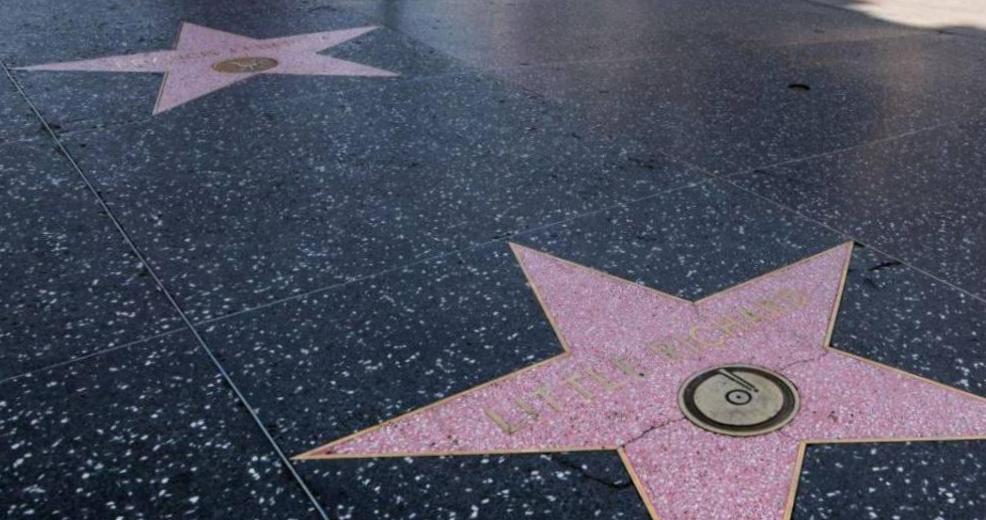 Carrie Fisher, Norman Reedus et d’autres obtiennent l’étoile du Hollywood Walk of Fame en 2022 Carrie Fisher, Norman Reedus et d’autres obtiennent l’étoile du Hollywood Walk of Fame en 2022