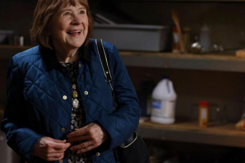 Qui joue la mère Paula de Glen ‘Jellybean’ Carter ? Les admirers pourraient se memento d’elle dans une publicité d’assurance hilarante Qui joue la mère Paula de Glen ‘Jellybean’ Carter ? Les admirers pourraient se memento d’elle dans une publicité d’assurance hilarante