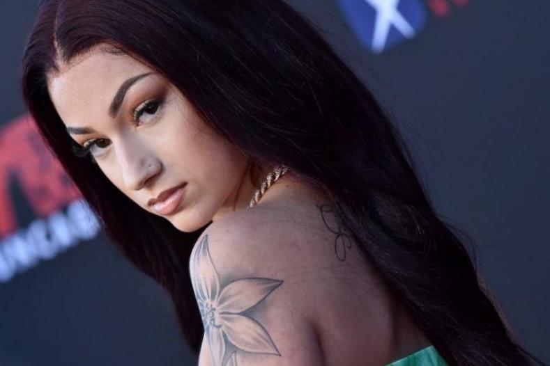 Twitter réagit au fait que la fille de « Cash Me Ousside » Bhad Bhabie devienne multimillionnaire Twitter réagit au fait que la fille de « Cash Me Ousside » Bhad Bhabie devienne multimillionnaire
