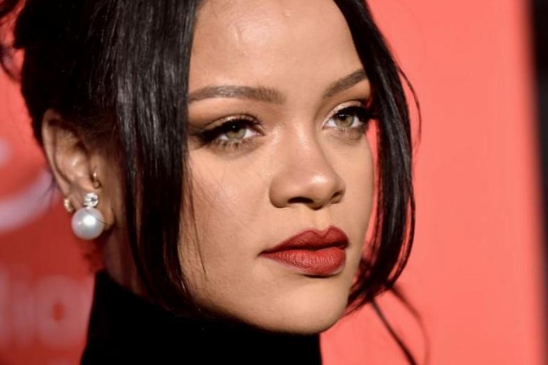 L’enfance de Rihanna rend impossible pour elle de fermer les yeux sur l’injustice
