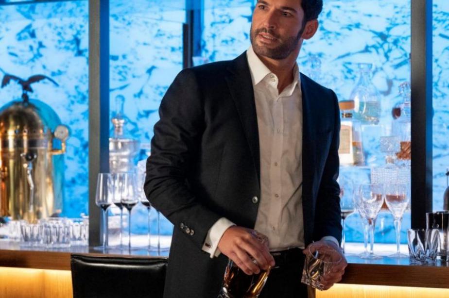 La star de « Lucifer » Tom Ellis révèle sa réaction après avoir lu le premier script La star de « Lucifer » Tom Ellis révèle sa réaction après avoir lu le premier script