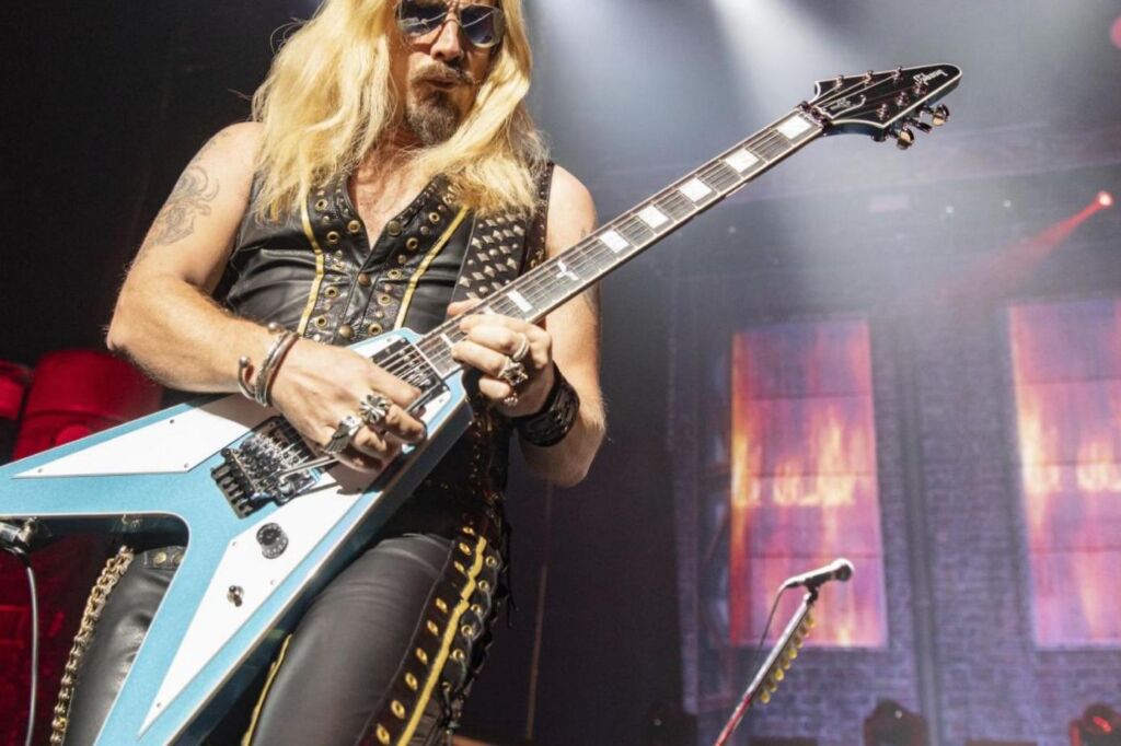 Judas Priest reporte sa tournée en raison de l’hospitalisation de Richie Faulkner