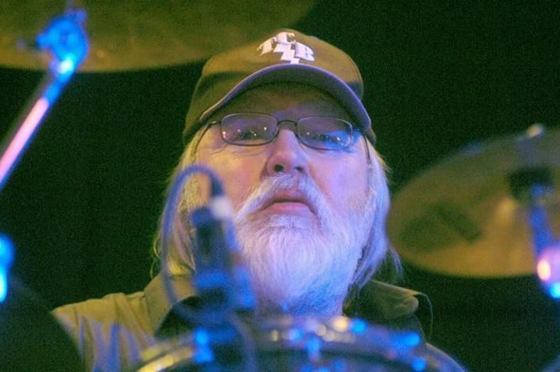 Ronnie Tutt, batteur d’Elvis Presley et Jerry Garcia, décédé à 83 ans Ronnie Tutt, batteur d’Elvis Presley et Jerry Garcia, décédé à 83 ans