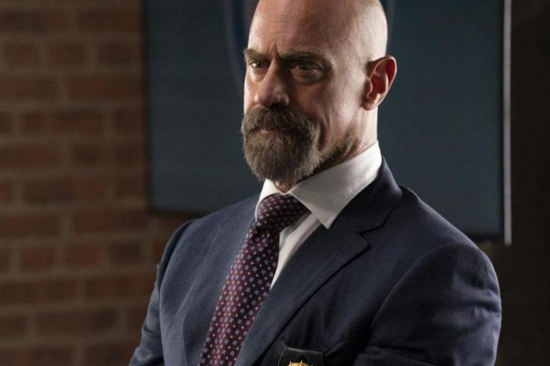 Crossover « Law and Order : SVU » : épisodes de Noël du « crime organisé »