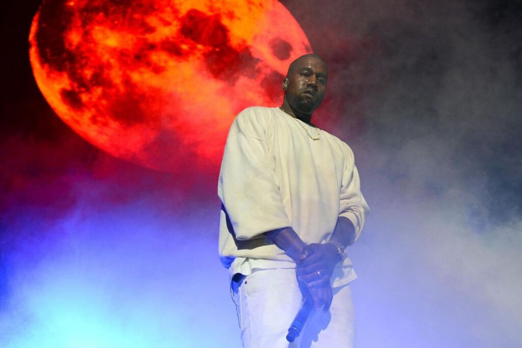 Podcast ‘500 Greatest Albums’ : à l’intérieur de ‘Yeezus’ de Kanye West Podcast ‘500 Greatest Albums’ : à l’intérieur de ‘Yeezus’ de Kanye West