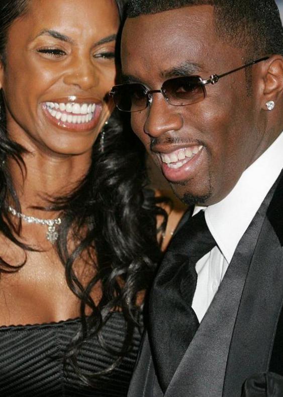 Diddy dit que son ex, Kim Porter, est celle qui s’est enfuie et il regrette de ne pas l’avoir épousée Diddy dit que son ex, Kim Porter, est celle qui s’est enfuie et il regrette de ne pas l’avoir épousée