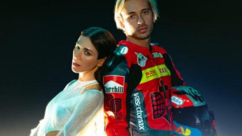 Flume fait appel à Caroline Polachek pour la nouvelle chanson éthérée « Sirens » Flume fait appel à Caroline Polachek pour la nouvelle chanson éthérée « Sirens »