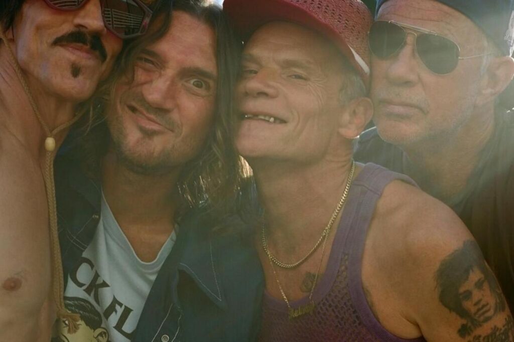 Critique : « Unlimited Love » des Red Hot Chili Peppers Critique : « Unlimited Love » des Red Hot Chili Peppers