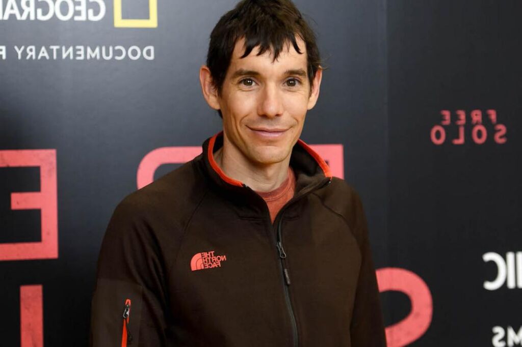 La star de « Free Solo », Alex Honnold, a expliqué le fonctionnement des salles de bains lors d’ascensions de plusieurs jours La star de « Free Solo », Alex Honnold, a expliqué le fonctionnement des salles de bains lors d’ascensions de plusieurs jours