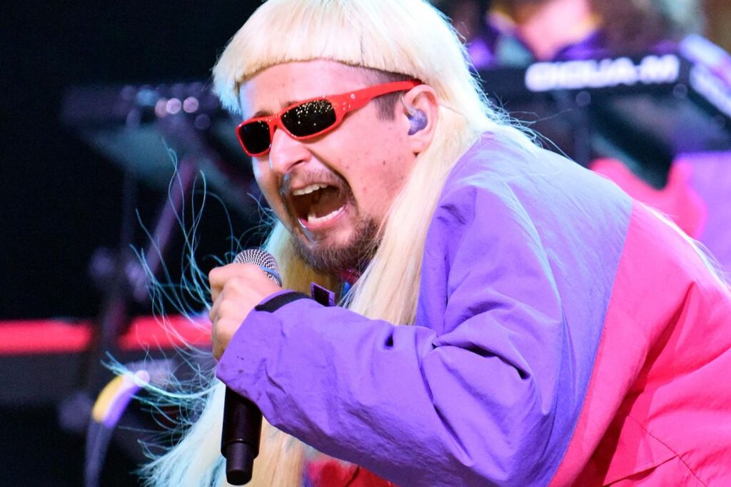 Exclusif : Oliver Tree accuse le directeur de Kid Laroi d’avoir copié son travail Exclusif : Oliver Tree accuse le directeur de Kid Laroi d’avoir copié son travail