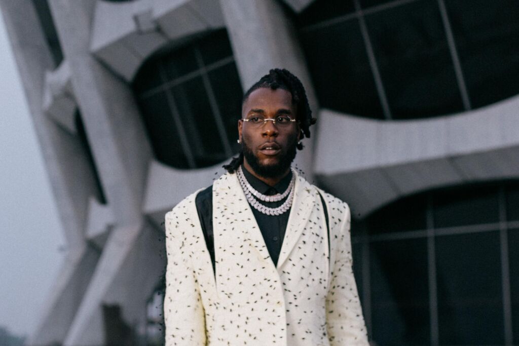 Burna Boy échantillonne Toni Braxton sur le nouveau single « Last Last » Burna Boy échantillonne Toni Braxton sur le nouveau single « Last Last »