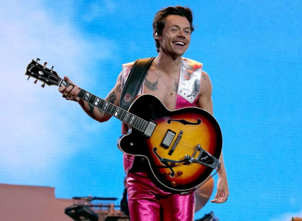 Harry Styles est devenu un nerd du livre grâce à « Norwegian Wood » de Haruki Murakami