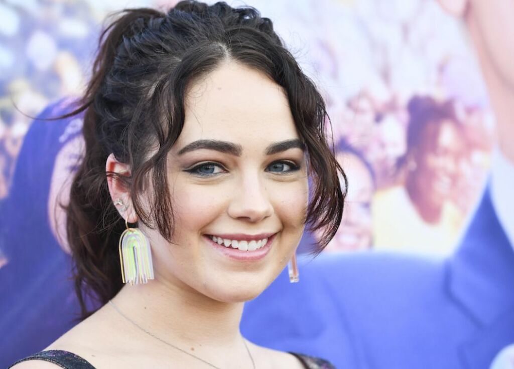Dans quoi d’autre Mary Mouser a-t-elle été ? Dans quoi d’autre Mary Mouser a-t-elle été ?