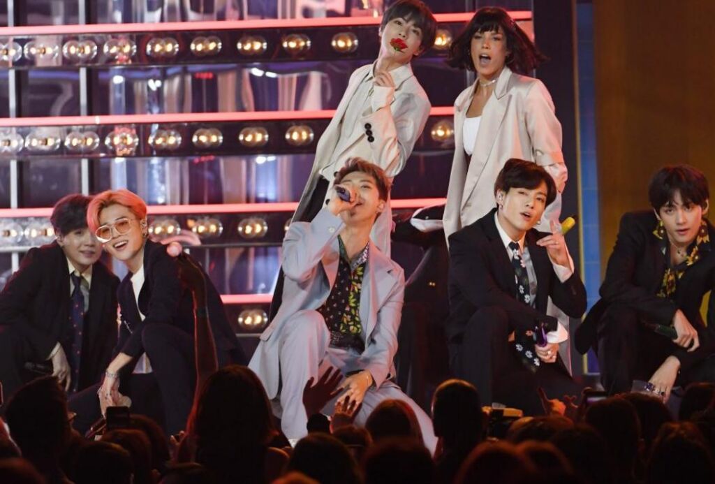 RM de BTS n’a pas encore rencontré le bébé de Halsey – « Je viens de voir des photos » RM de BTS n’a pas encore rencontré le bébé de Halsey – « Je viens de voir des photos »