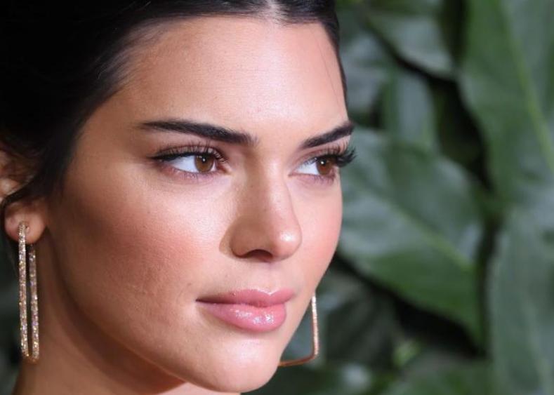 Est-ce que Kendall Jenner sort avec Ex Devin Booker de Jordyn Woods ? Les fans de ‘KUWTK’ ne sont pas satisfaits d’une romance bâclée
