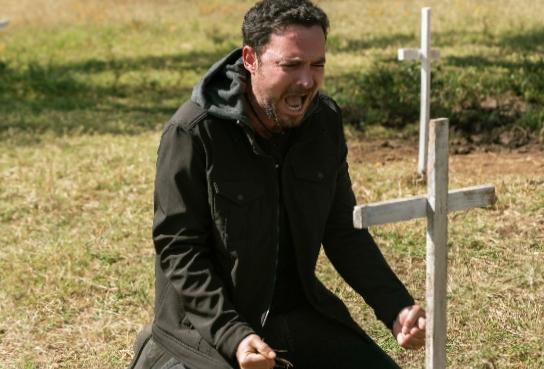 « Qui a tué Sara ? » Récapitulatif de la finale de la série : Alex trouve Sara morte ou vivante