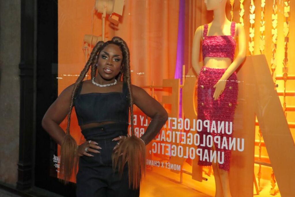 Pourquoi Monét X Change a vendu la plupart de ses looks de piste de la saison 10 de « RuPaul’s Drag Race » et de « All-Stars 4 » Pourquoi Monét X Change a vendu la plupart de ses looks de piste de la saison 10 de « RuPaul’s Drag Race » et de « All-Stars 4 »
