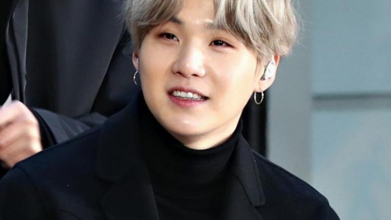 Est-ce que la prochaine mixtape «Agust D» de Suga a été dévoilée par un changement sur Apple New music ? Pourquoi les followers pensent que la nouvelle musique get there bientôt Est-ce que la prochaine mixtape «Agust D» de Suga a été dévoilée par un changement sur Apple New music ? Pourquoi les followers pensent que la nouvelle musique get there bientôt