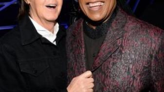 Pourquoi «Ebony and Ivory» de Paul McCartney a été interdit en Afrique du Sud Pourquoi «Ebony and Ivory» de Paul McCartney a été interdit en Afrique du Sud