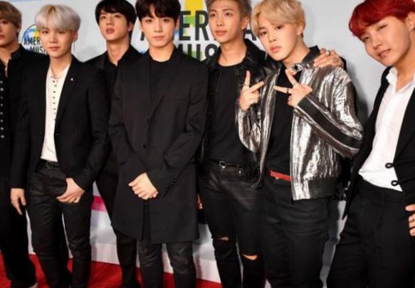 Pourquoi BTS a autrefois comparé leur dortoir à une «agora dans la Grèce antique»