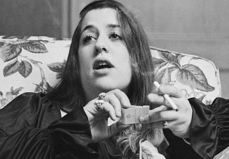 Maman Cass est-elle vraiment morte d’étouffement avec la nourriture ? Maman Cass est-elle vraiment morte d’étouffement avec la nourriture ?