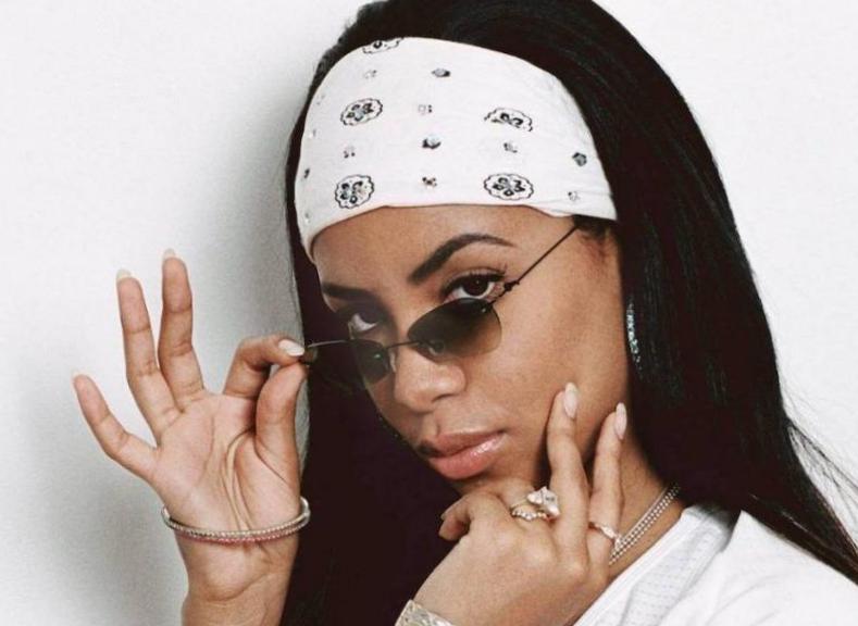 Combien de temps Aaliyah et R. Kelly ont-ils été mariés ? Combien de temps Aaliyah et R. Kelly ont-ils été mariés ?
