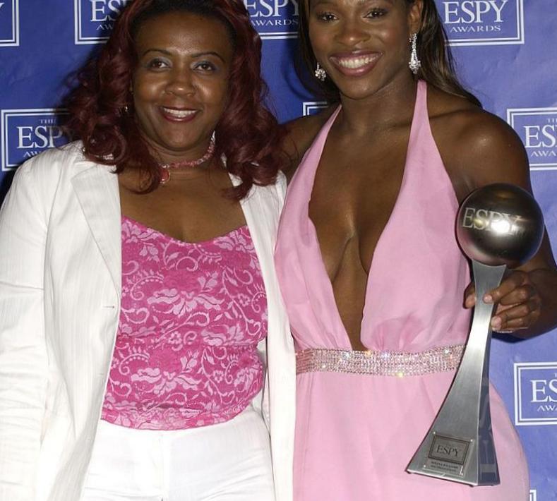 Qui est Yetunde Selling price ? La sœur de Serena Williams a laissé trois enfants derrière elle Qui est Yetunde Selling price ? La sœur de Serena Williams a laissé trois enfants derrière elle