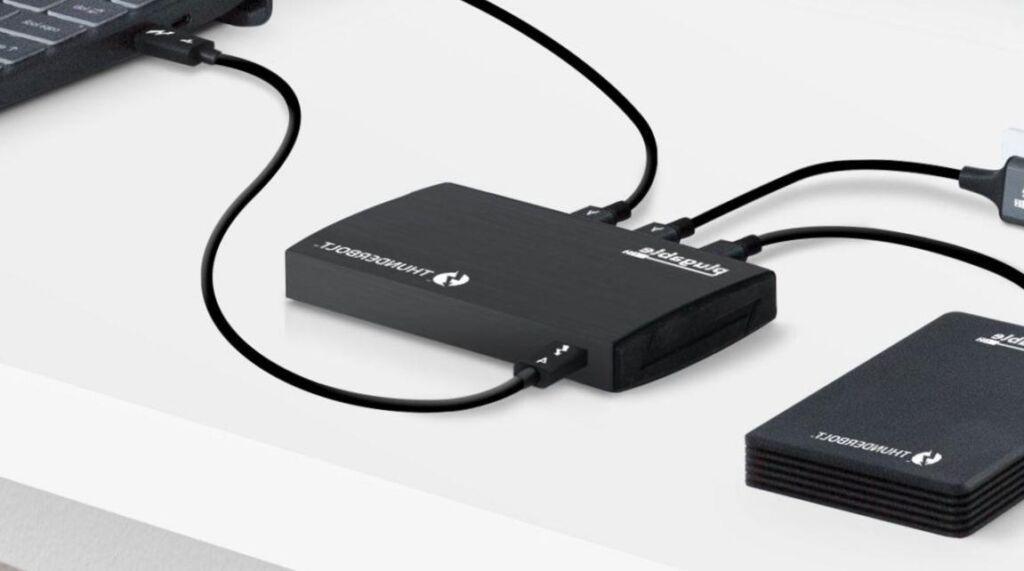 Le hub Thunderbolt 4 de Plugable offre une conception « purement USB-C »