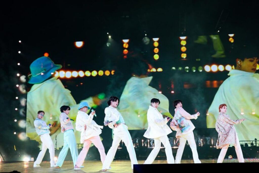Quelles chansons BTS a-t-il interprétées pour « Permission de danser sur scène »
