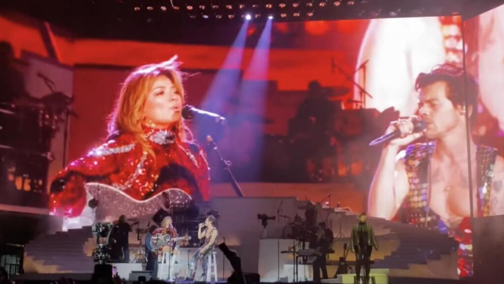 Découvrez le duo Harry Styles avec Shania Twain, ses premières nouvelles chansons à Coachella Découvrez le duo Harry Styles avec Shania Twain, ses premières nouvelles chansons à Coachella