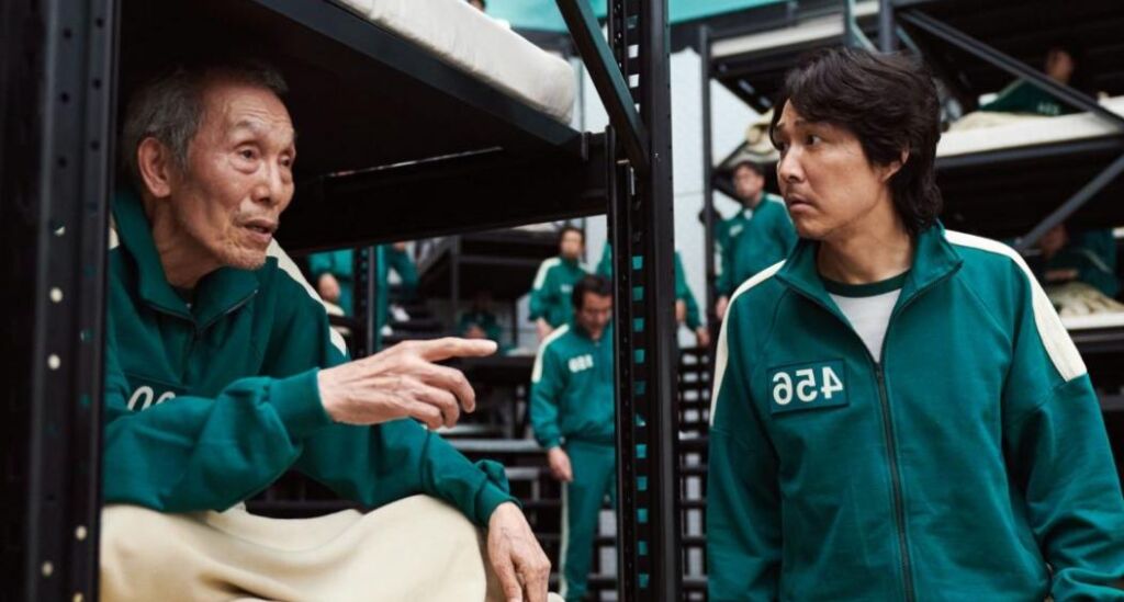 Oh Yeong-su s’inquiétait de son âge par rapport à ses jeunes membres de la distribution Oh Yeong-su s’inquiétait de son âge par rapport à ses jeunes membres de la distribution