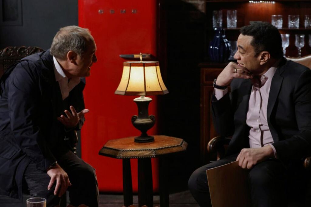 Red et Cooper ont des plans différents pour Marvin Red et Cooper ont des plans différents pour Marvin